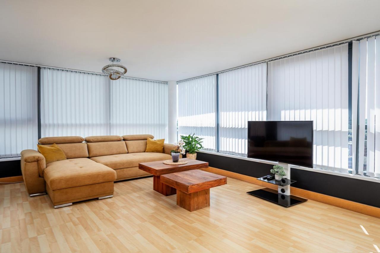 Апартаменты Leeds Most Stunning Penthouse! - Sleeps 8 Экстерьер фото